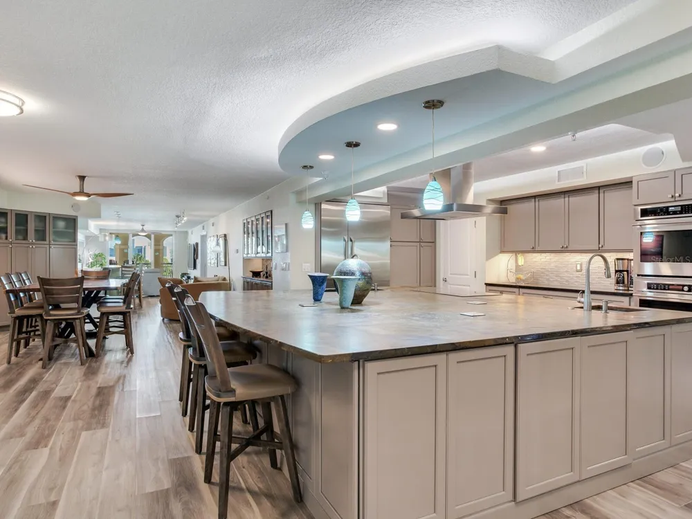 5353 GULF BOULEVARD #B202 St Pete Beach, FL 33706
