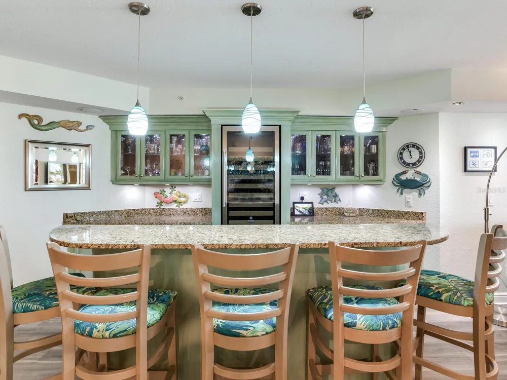 5353 GULF BOULEVARD #B202 St Pete Beach, FL 33706