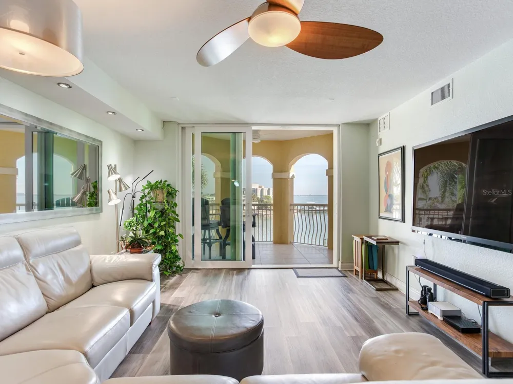 5353 GULF BOULEVARD #B202 St Pete Beach, FL 33706
