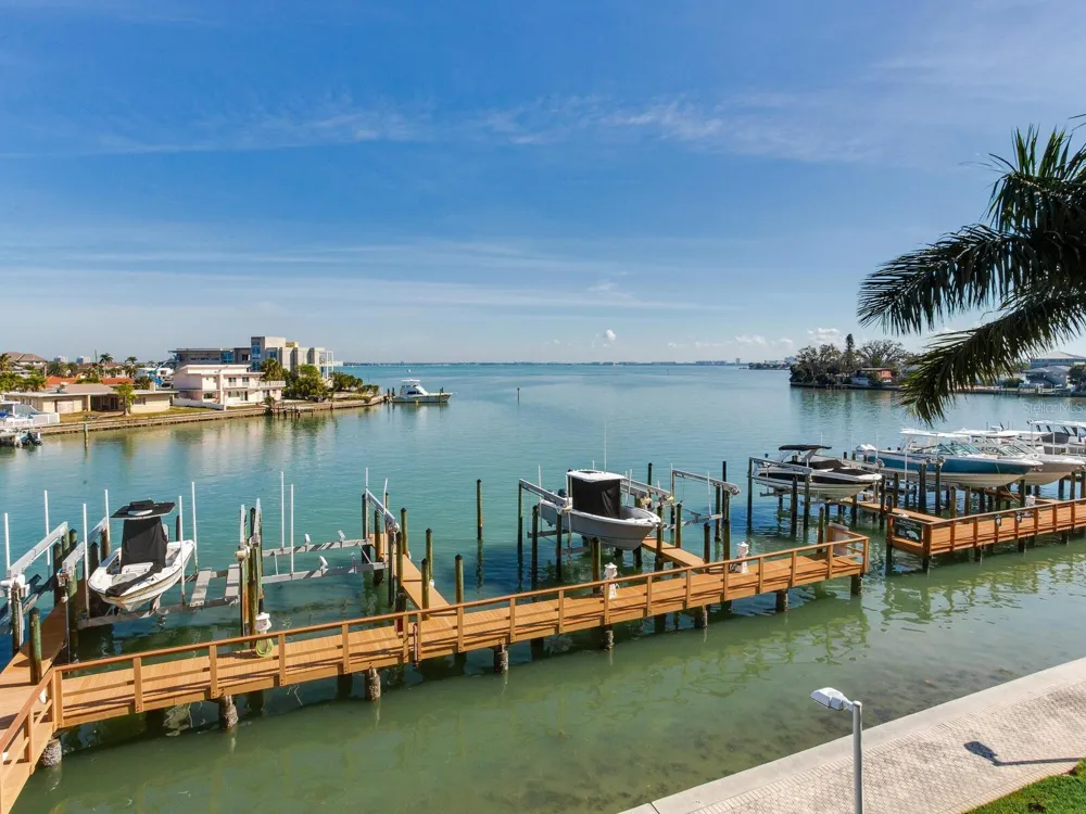 5353 GULF BOULEVARD #B202 St Pete Beach, FL 33706