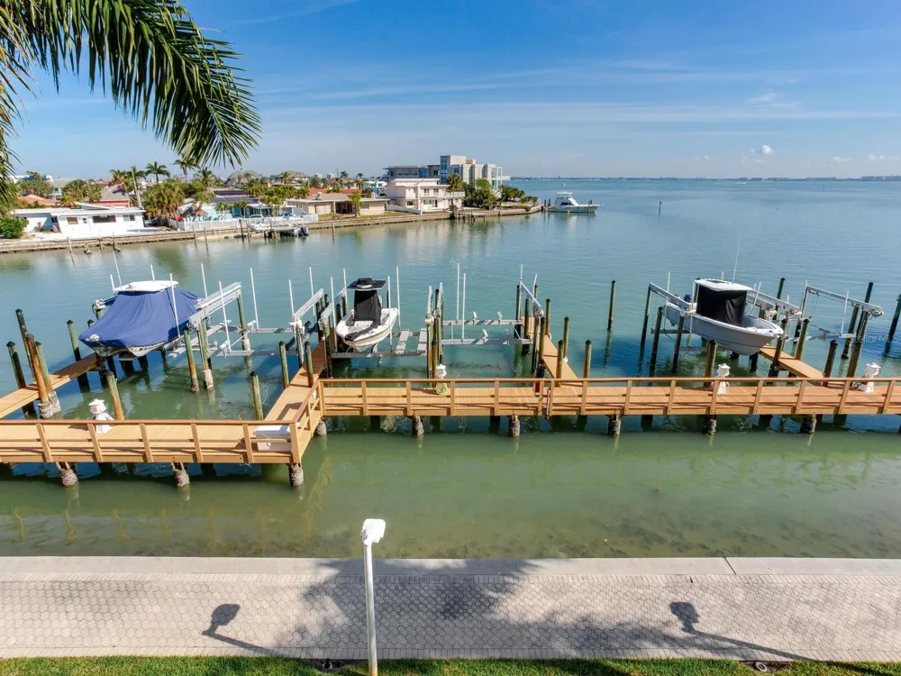 5353 GULF BOULEVARD #B202 St Pete Beach, FL 33706