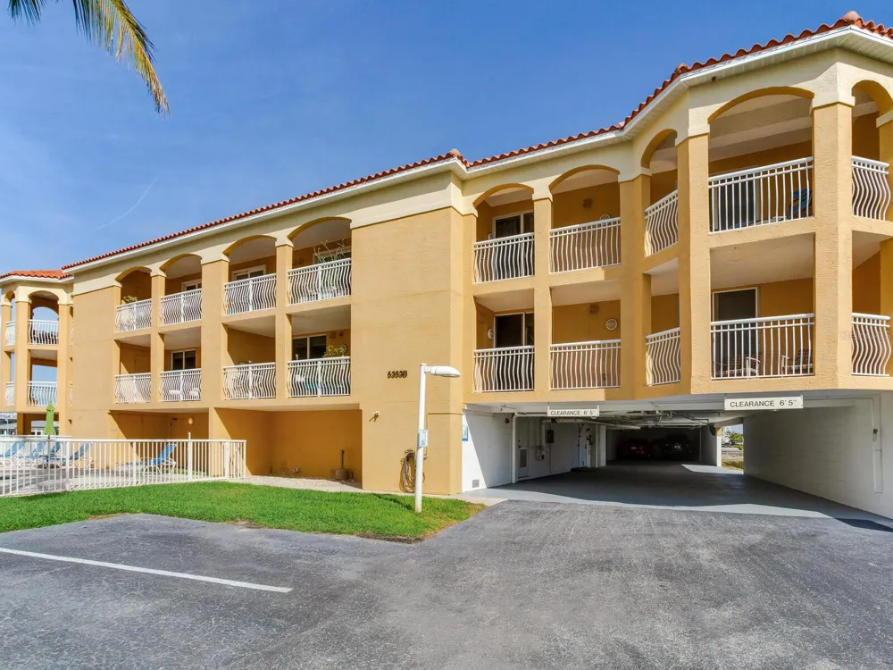 5353 GULF BOULEVARD #B202 St Pete Beach, FL 33706