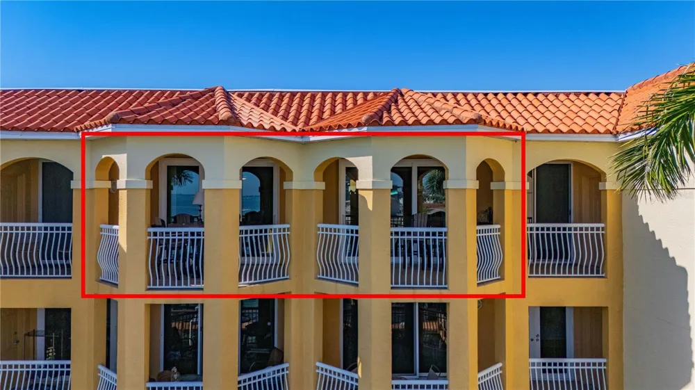 5353 GULF BOULEVARD #B202 St Pete Beach, FL 33706