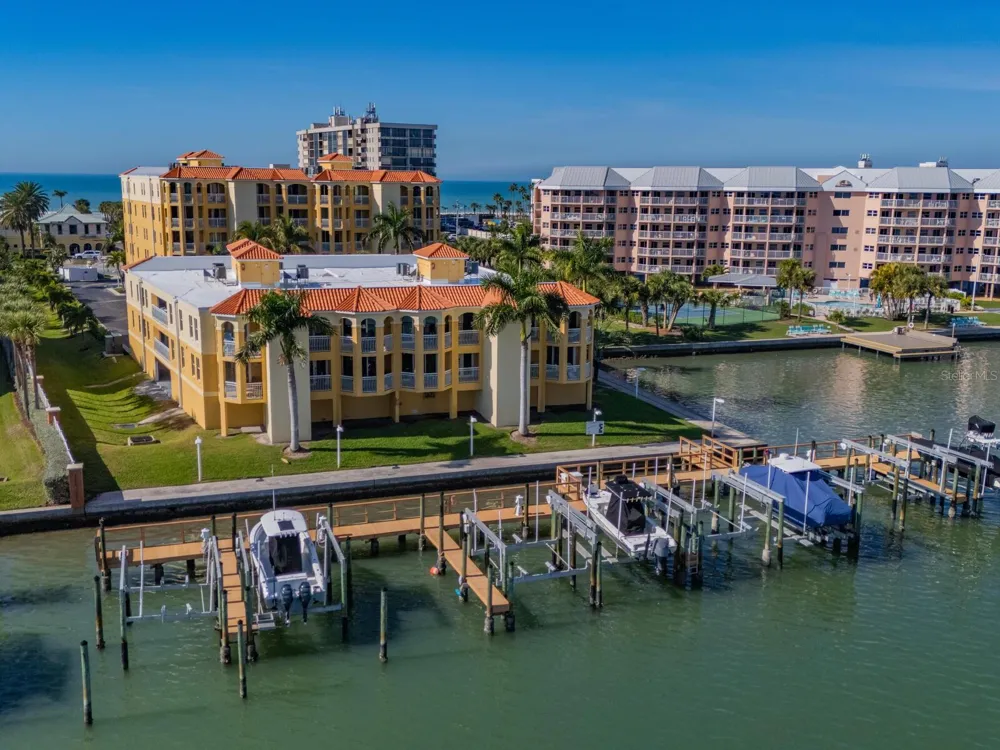 5353 GULF BOULEVARD #B202 St Pete Beach, FL 33706