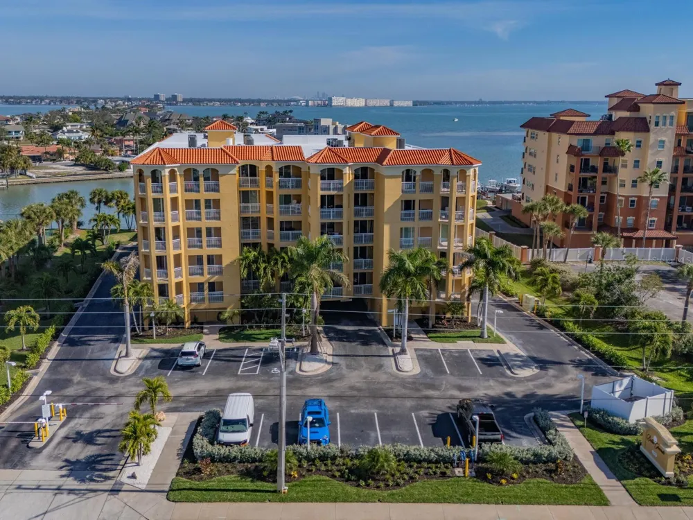 5353 GULF BOULEVARD #B202 St Pete Beach, FL 33706