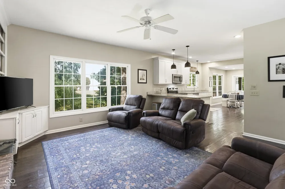 9801 Logan Lane Fishers, IN 46037