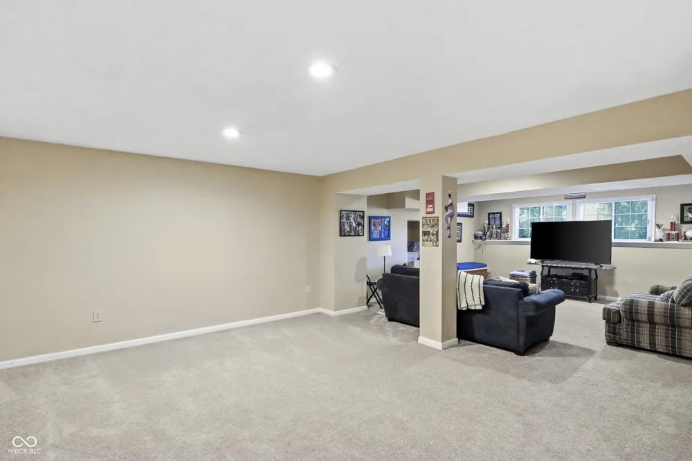 9801 Logan Lane Fishers, IN 46037