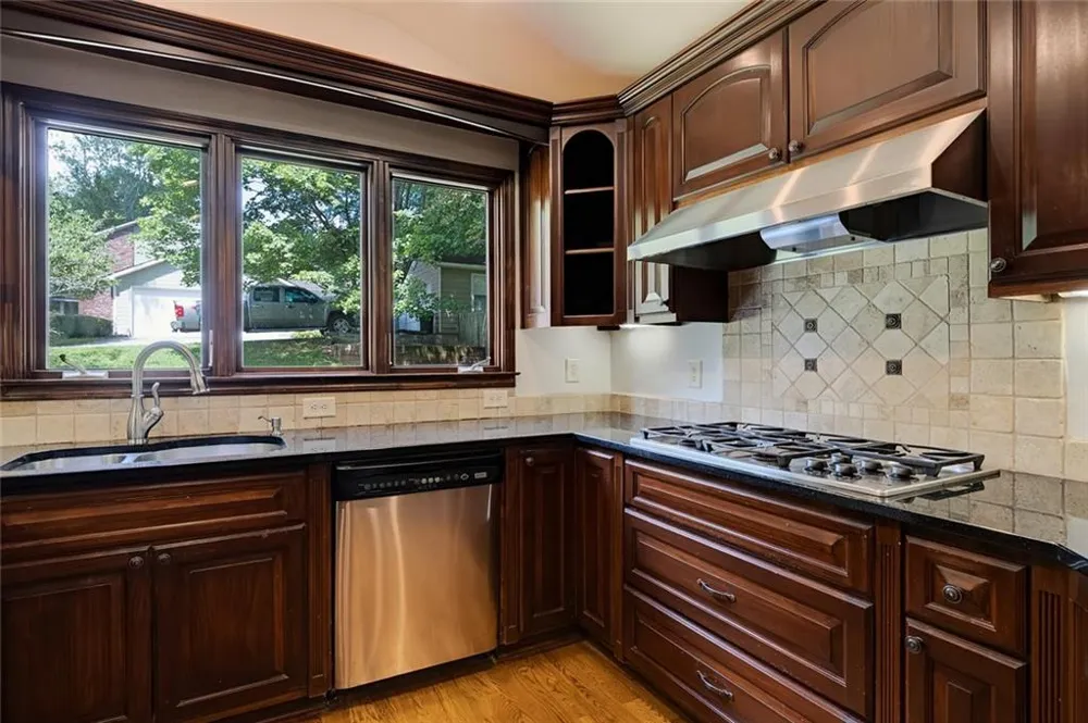 875 Windsor Trail Roswell, GA 30076