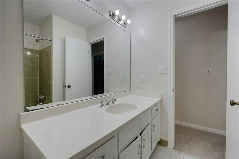 875 Windsor Trail Roswell, GA 30076