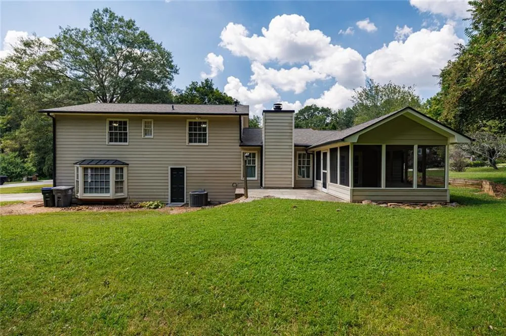875 Windsor Trail Roswell, GA 30076