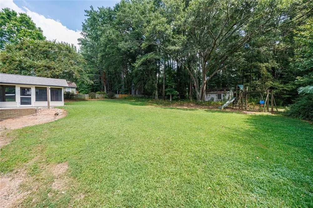 875 Windsor Trail Roswell, GA 30076