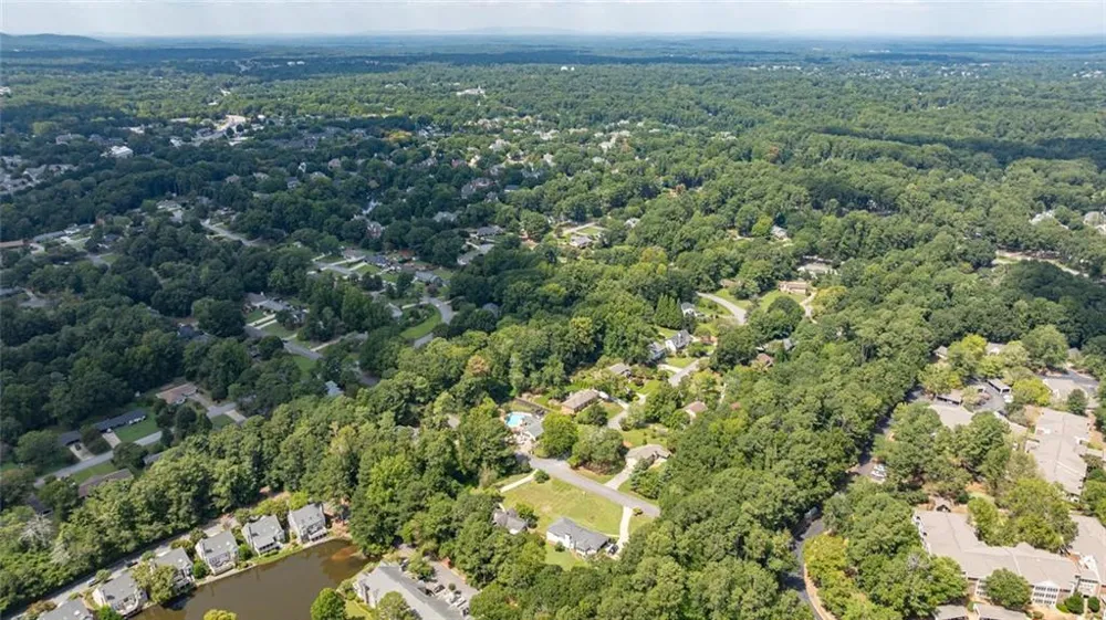 875 Windsor Trail Roswell, GA 30076