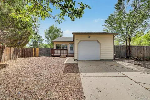 3861 S Truckee Way