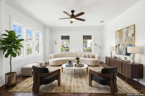 162 Davis Ct Unit B