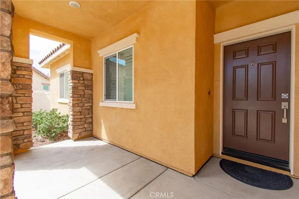 476 W Camellia Way San Jacinto, CA 92583