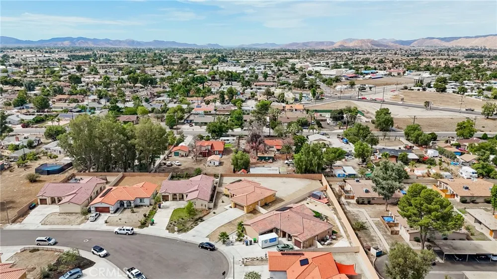 476 W Camellia Way San Jacinto, CA 92583
