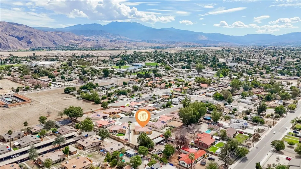 476 W Camellia Way San Jacinto, CA 92583