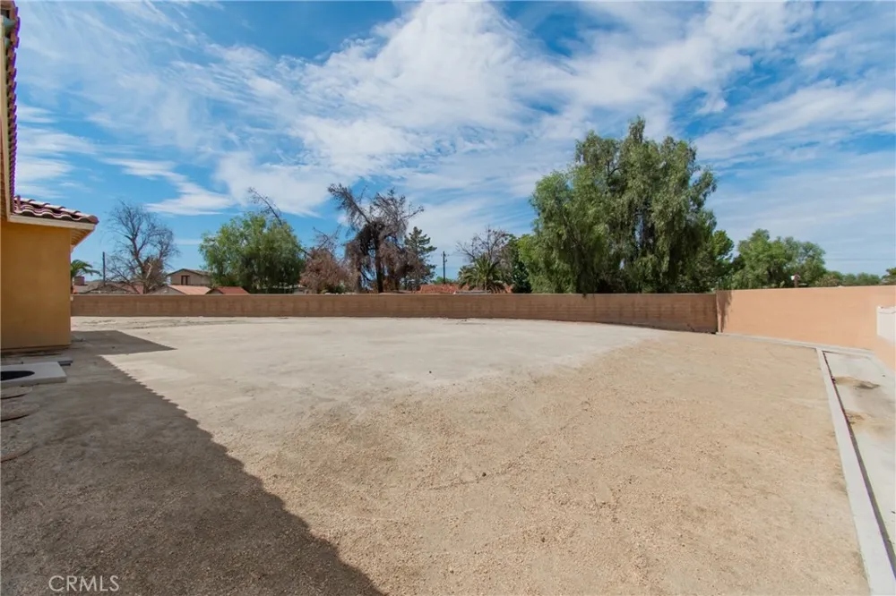 476 W Camellia Way San Jacinto, CA 92583