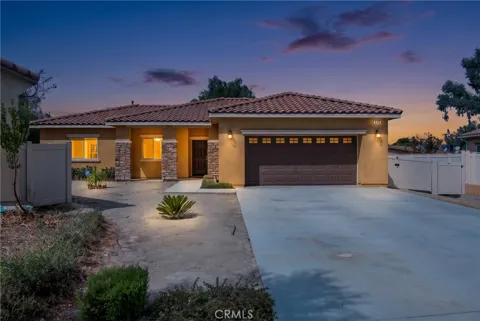 476 W Camellia Way