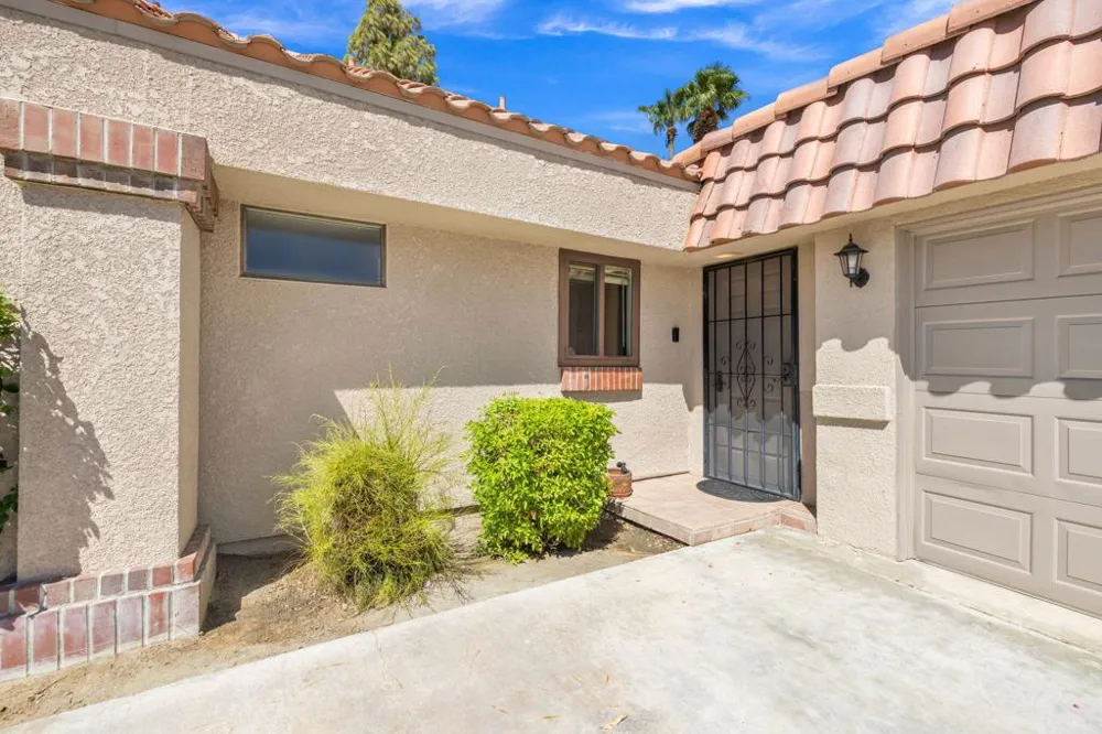 40289 Preston Trail Palm Desert, CA 92211