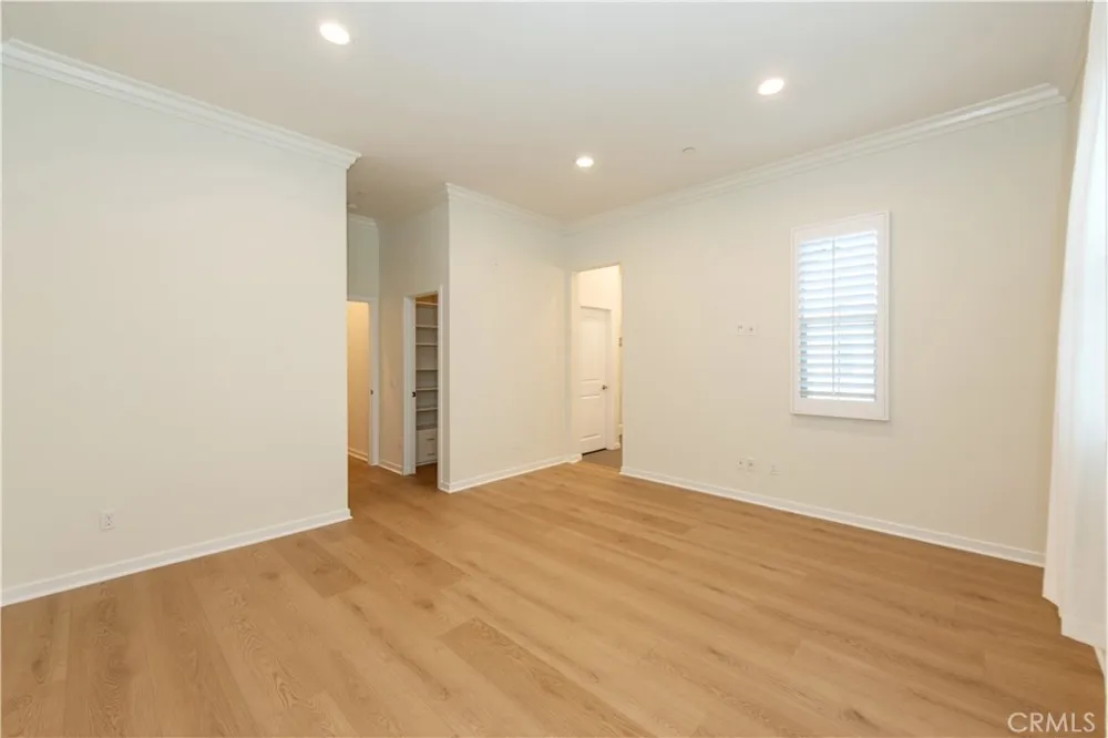 256 Borrego Irvine, CA 92618