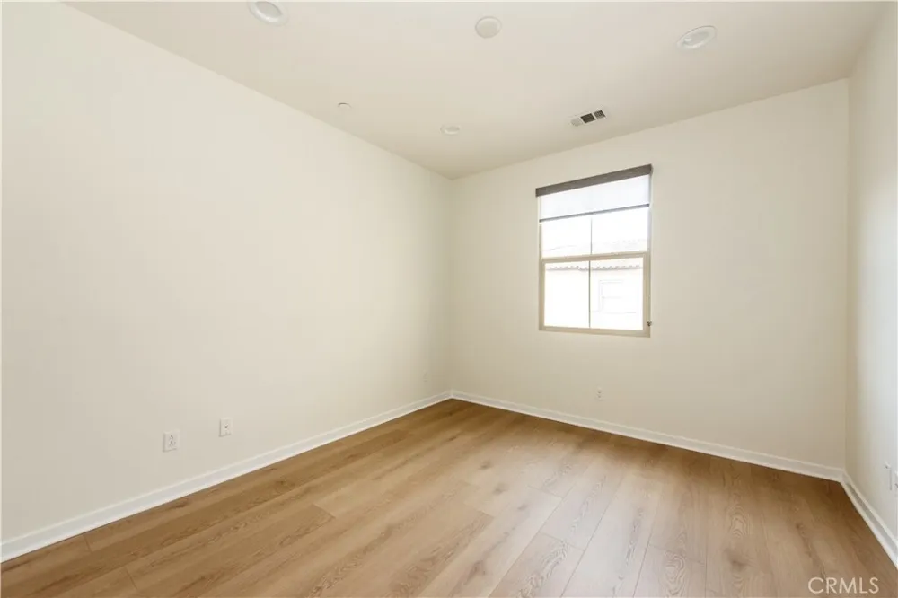 256 Borrego Irvine, CA 92618