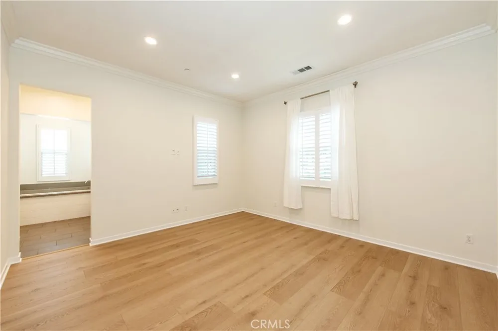 256 Borrego Irvine, CA 92618