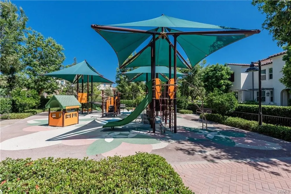 256 Borrego Irvine, CA 92618