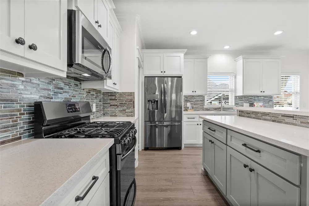 1227 23rd Street San Leon, TX 77539