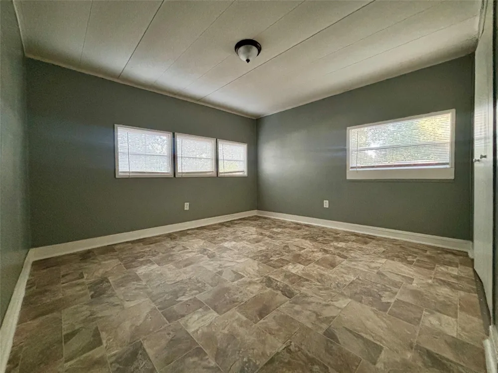 13405 Commander Circle Willis, TX 77318