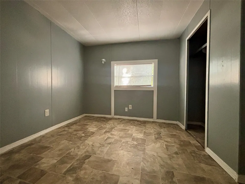13405 Commander Circle Willis, TX 77318