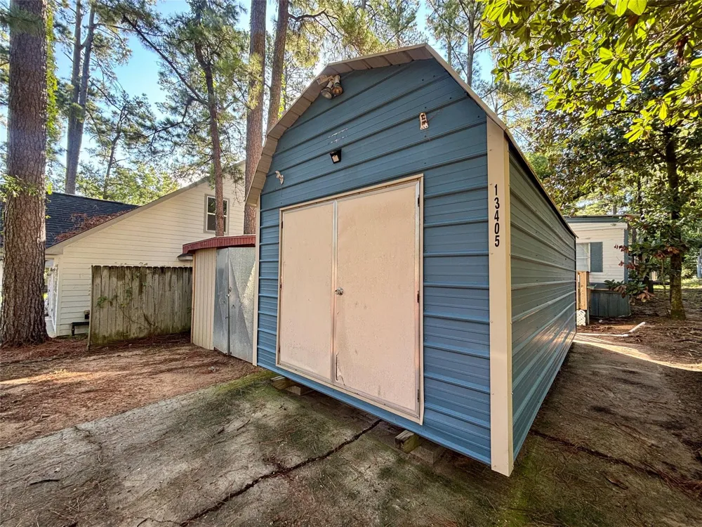 13405 Commander Circle Willis, TX 77318