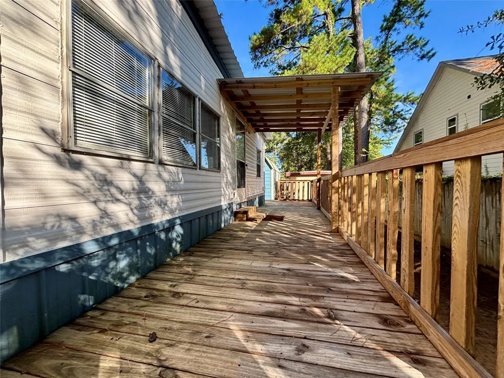 13405 Commander Circle Willis, TX 77318