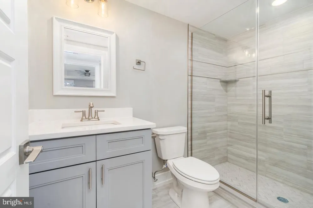 2304 9TH STREET #102 Philadelphia, PA 19133