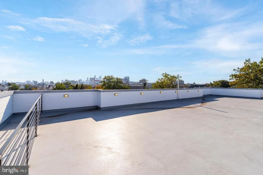 2304 9TH STREET #102 Philadelphia, PA 19133
