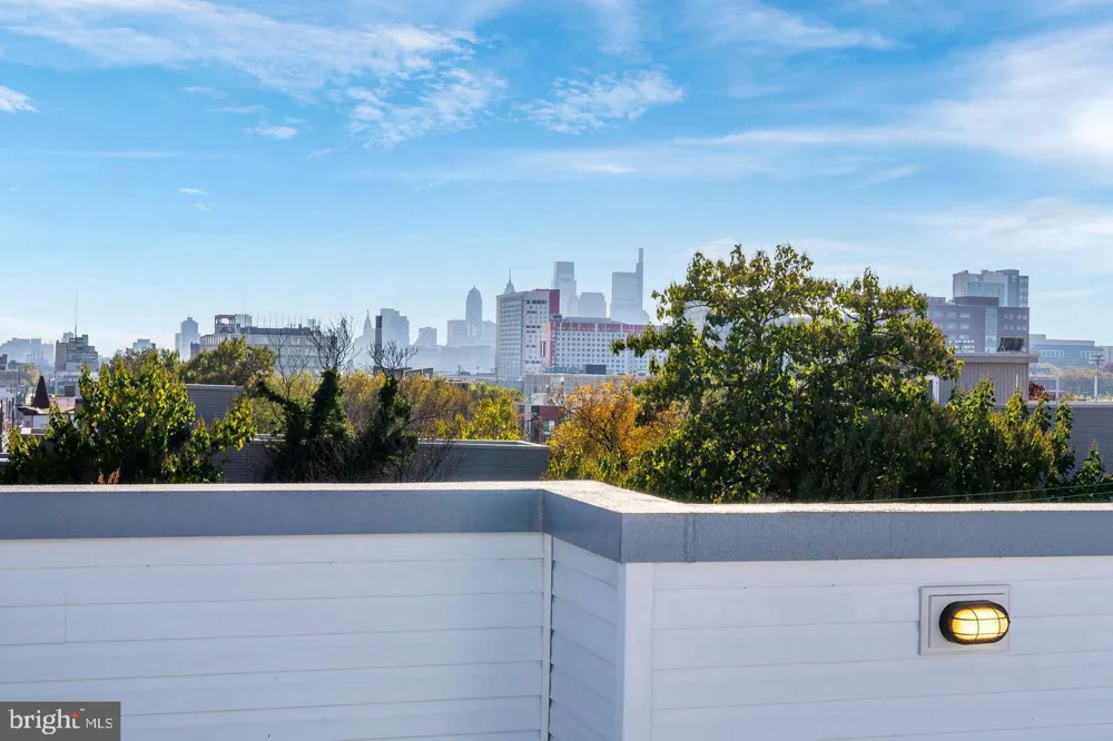 2304 9TH STREET #102 Philadelphia, PA 19133