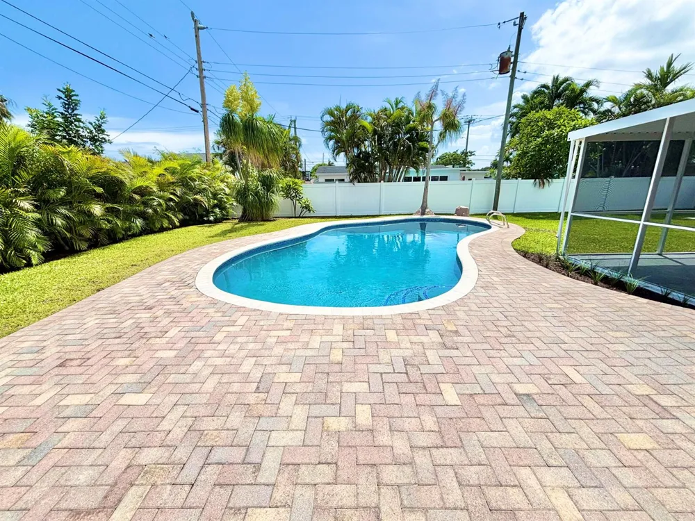470 NE 45TH STREET Boca Raton, FL 33431