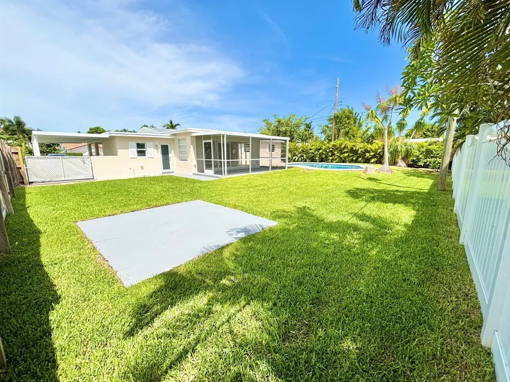 470 NE 45TH STREET Boca Raton, FL 33431
