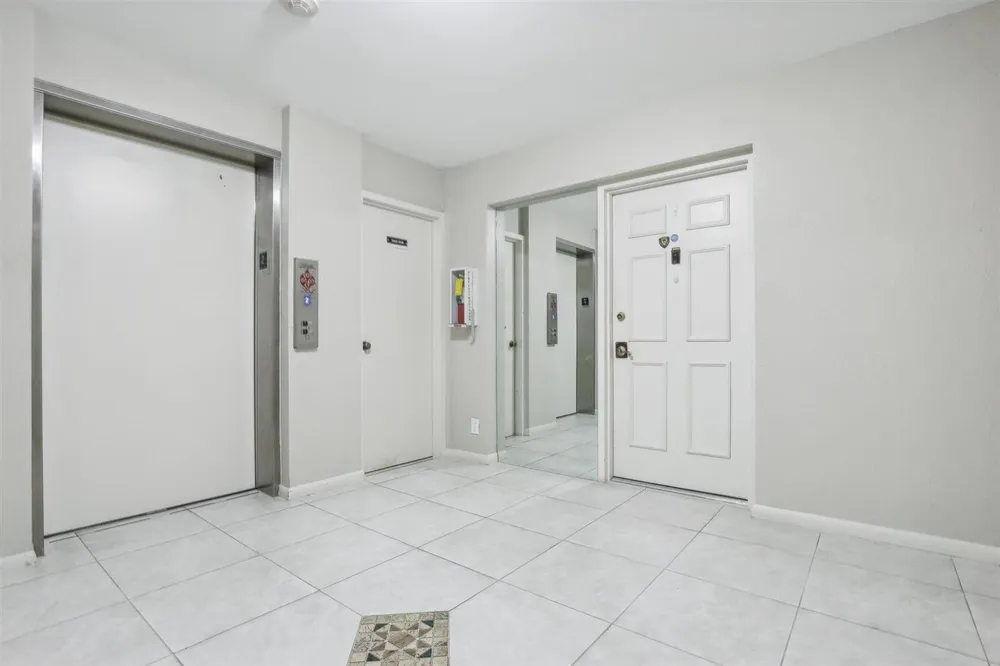 7153 PROMENADE DRIVE #202 Boca Raton, FL 33433