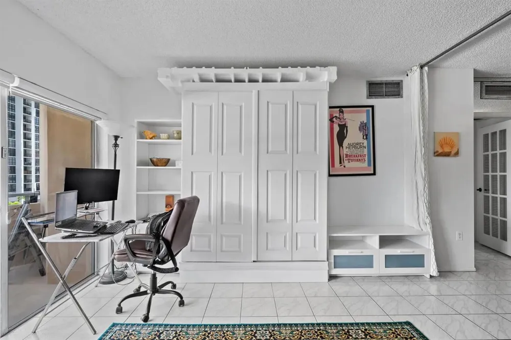 1985 S OCEAN DRIVE #3A Hallandale Beach, FL 33009