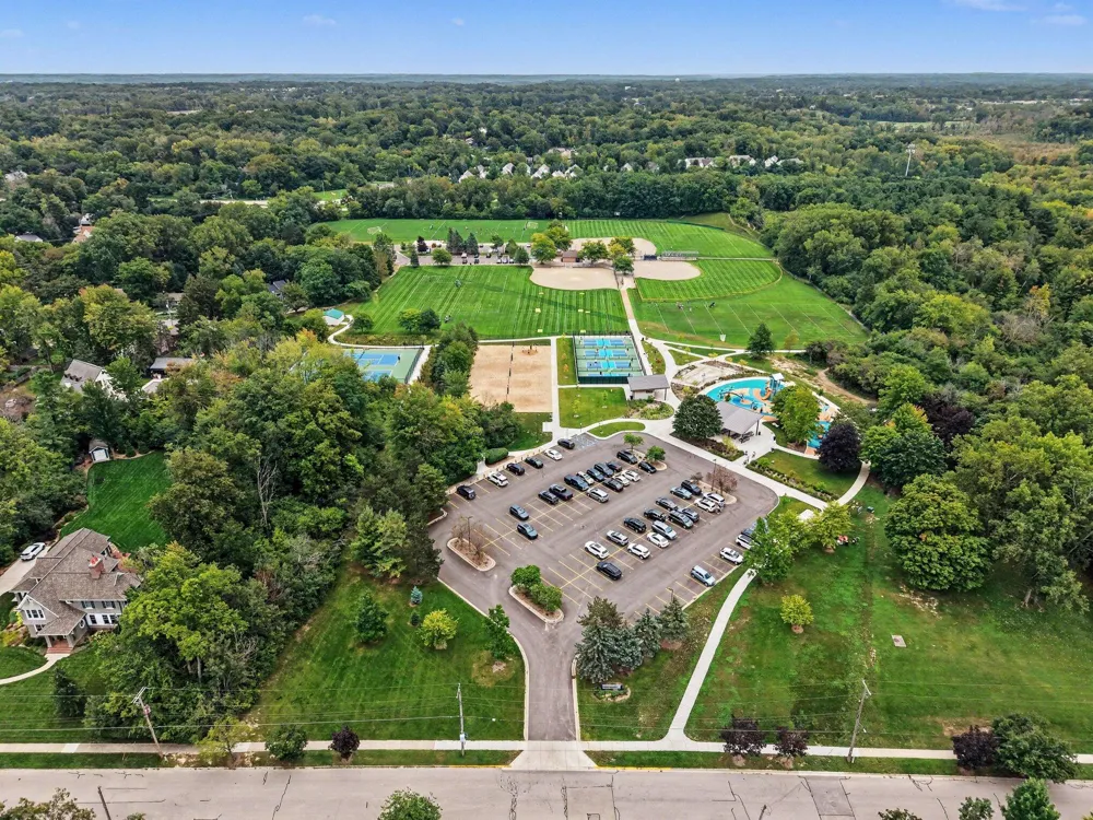 3131 SE Midland Drive SE Grand Rapids, MI 49506