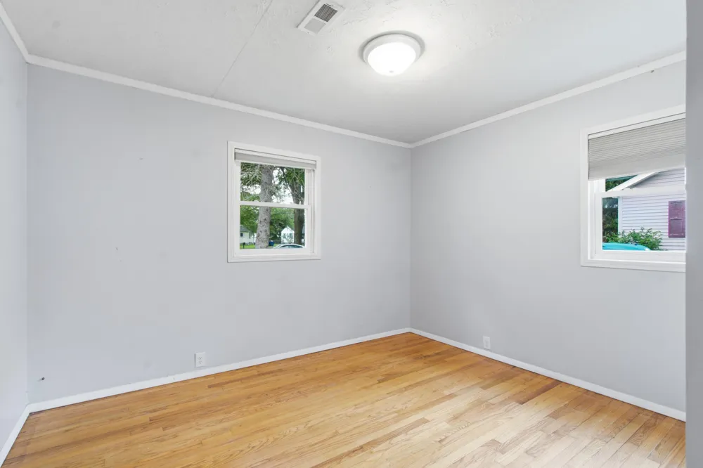 606 Lake Boulevard Paw Paw, MI 49079