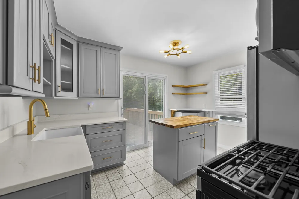 3106 Connecticut Avenue Royal Oak, MI 48073