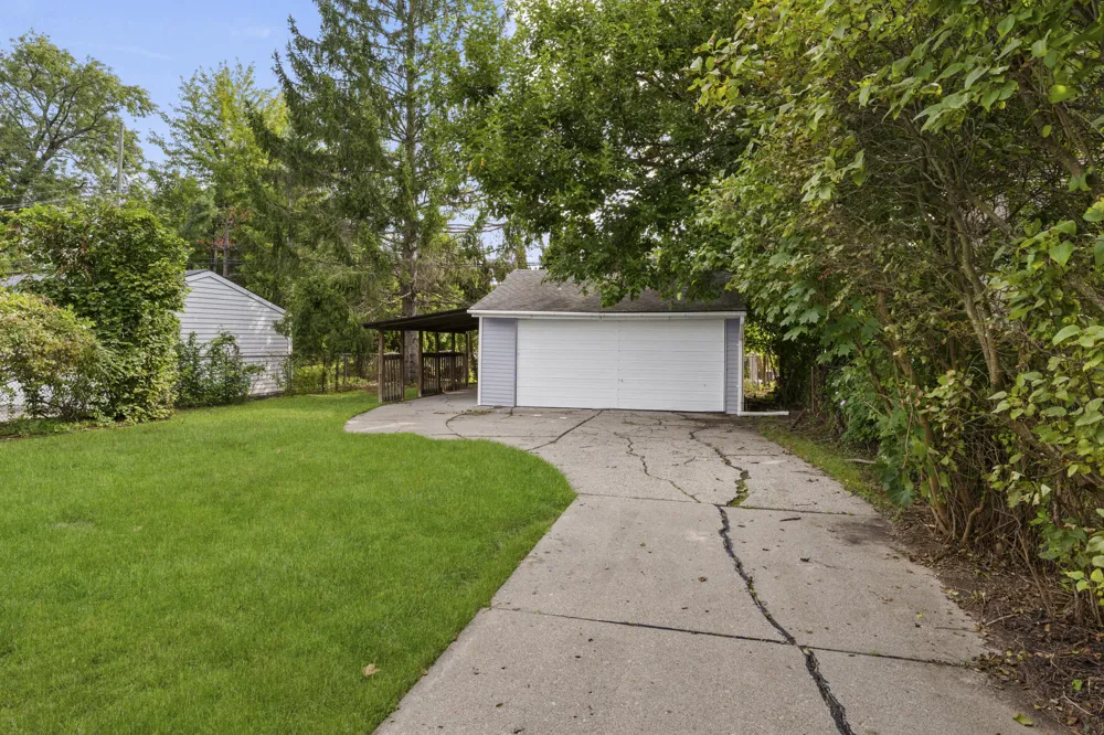 3106 Connecticut Avenue Royal Oak, MI 48073