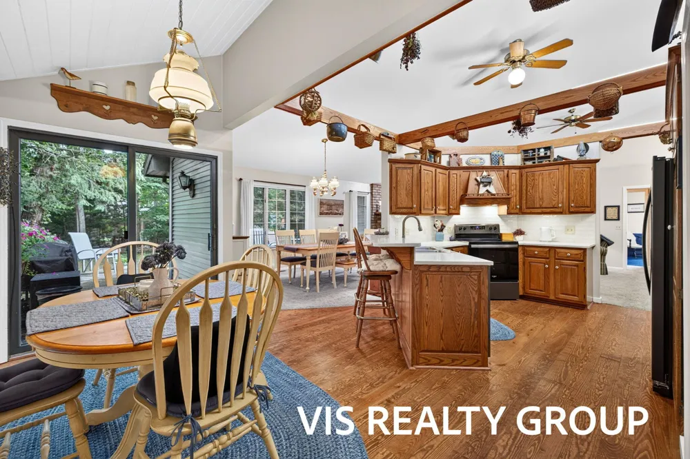 958 W Wellington Court Muskegon, MI 49441
