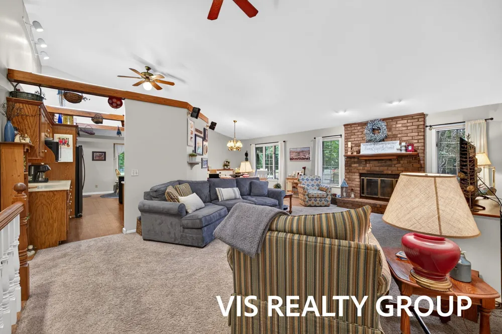 958 W Wellington Court Muskegon, MI 49441