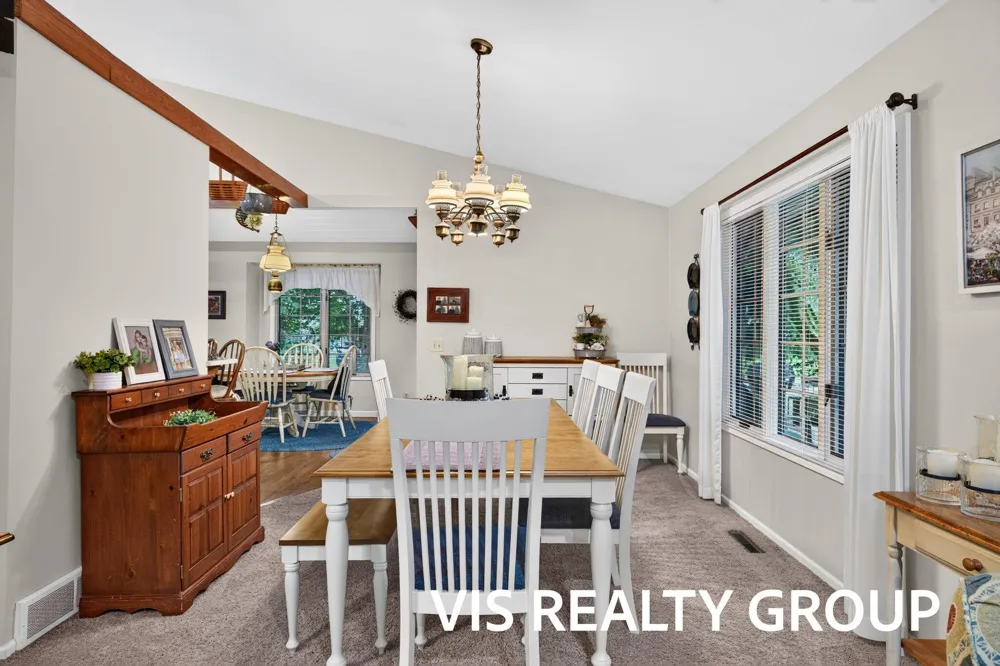 958 W Wellington Court Muskegon, MI 49441
