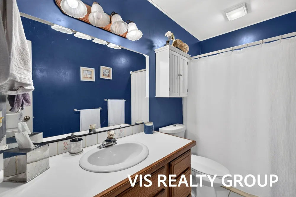 958 W Wellington Court Muskegon, MI 49441