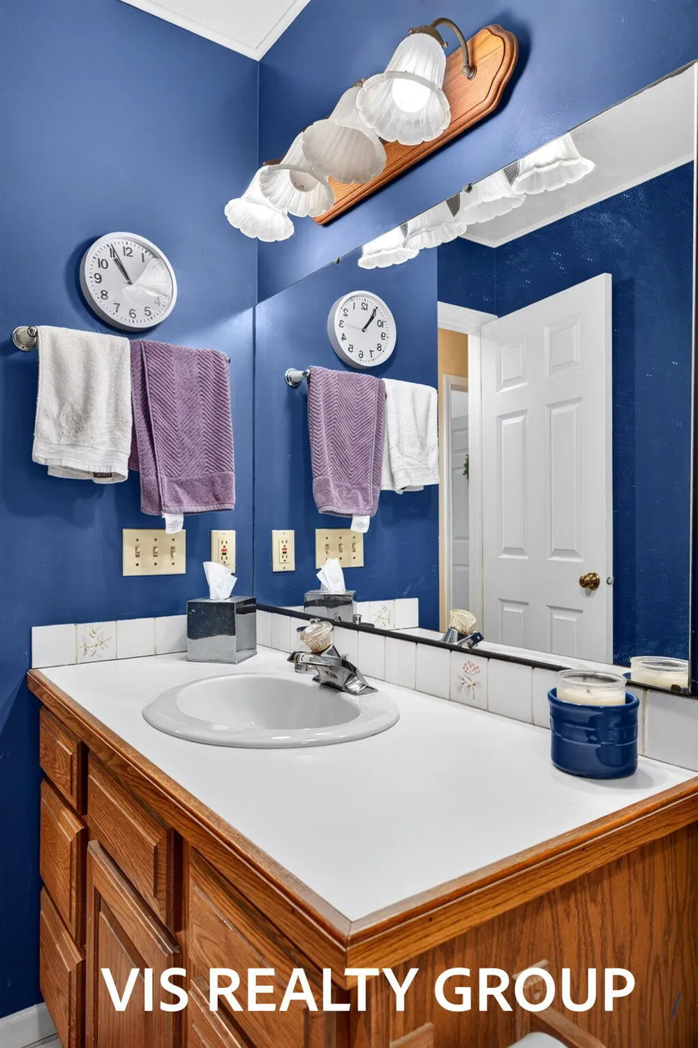 958 W Wellington Court Muskegon, MI 49441