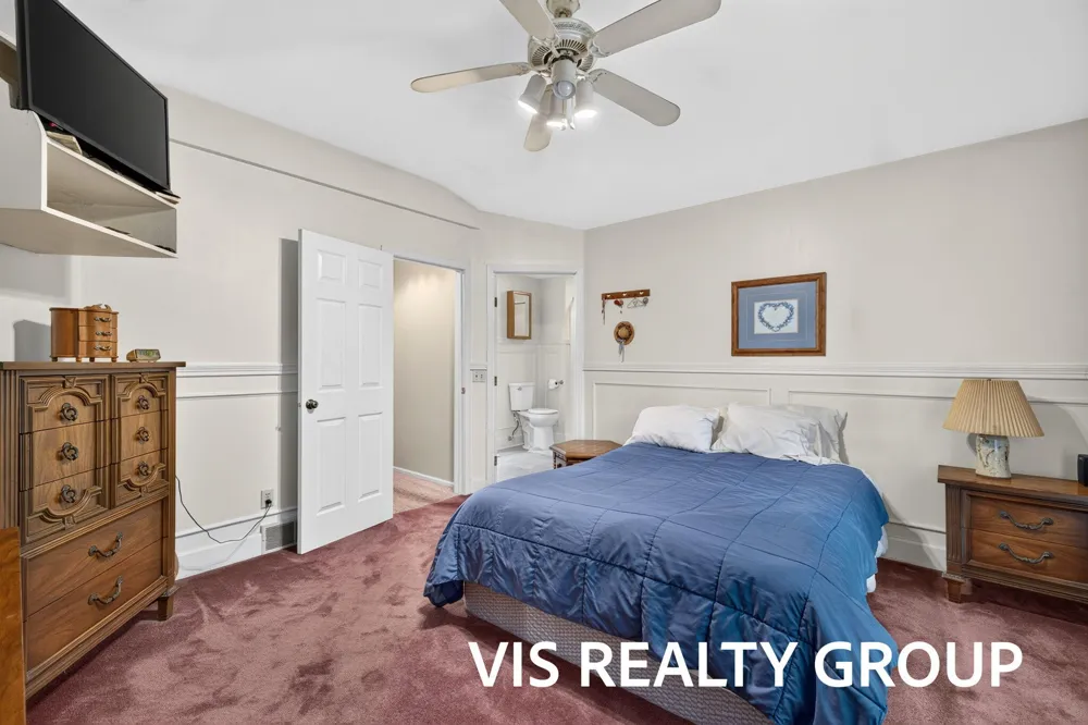 958 W Wellington Court Muskegon, MI 49441